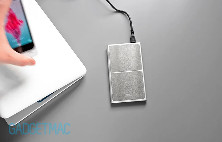 unu_aero_wireless_charging_surface.jpg