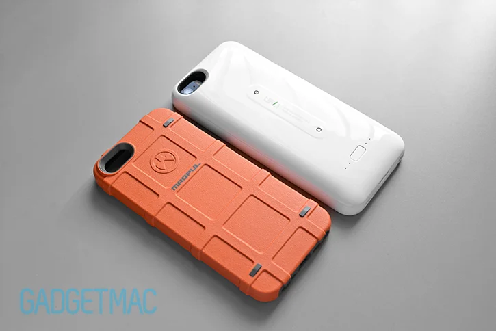 unu_aero_iphone_5s_wireless_charging_battery_case_vs_magpul_bump_case.jpg