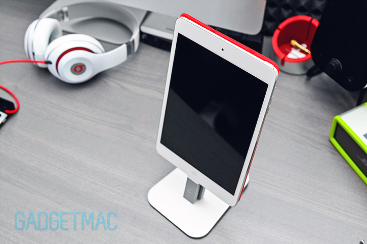 twelvesouth_hirise_lightning_dock_stand_ipad_mini_with_smart_cover.jpg