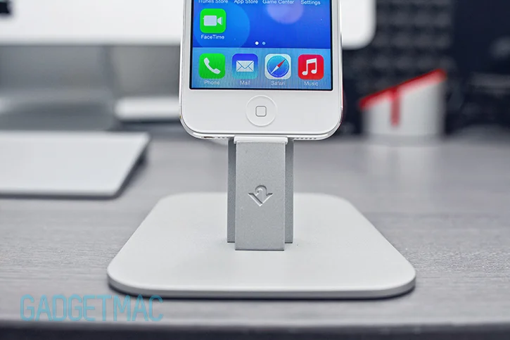 twelve_south_hirise_iphone_5_5s_dock_stand_bottom.jpg