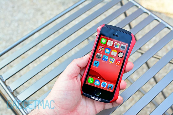 dracodesign_ventare_a_iphone_5s_metal_bumper_case.jpg