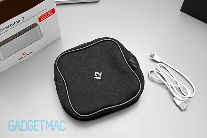 twelve_south_bassjump_2_carrying_case_usb_cable.jpg
