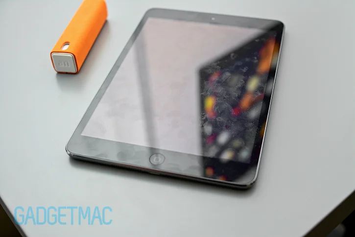 ipad_mini_filthy_fingerpint_screen.jpg