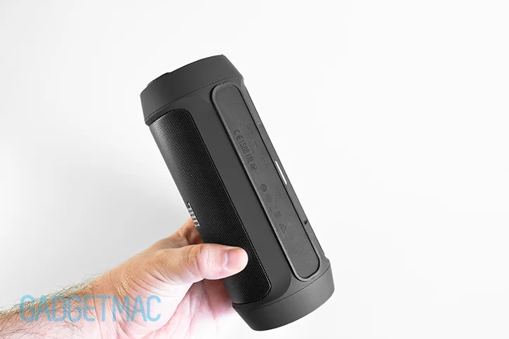jbl_charge_2_speaker_bottom.jpg