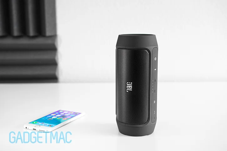 jbl_charge_2_portable_bluetooth_speaker_vertical.jpg