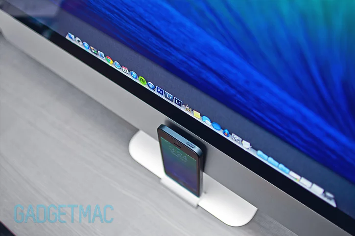 ocdesk_ocdock_iphone_5_slim_imac_dock_.jpg