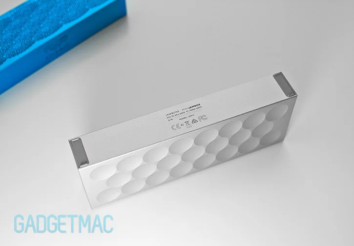 jawbone_mini_jambox_bottom.jpg