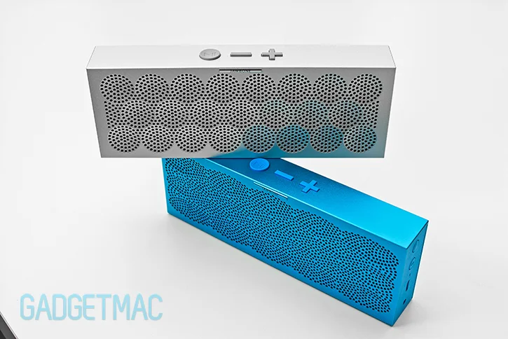 jawbone_mini_aluminum_jambox_speakers.jpg