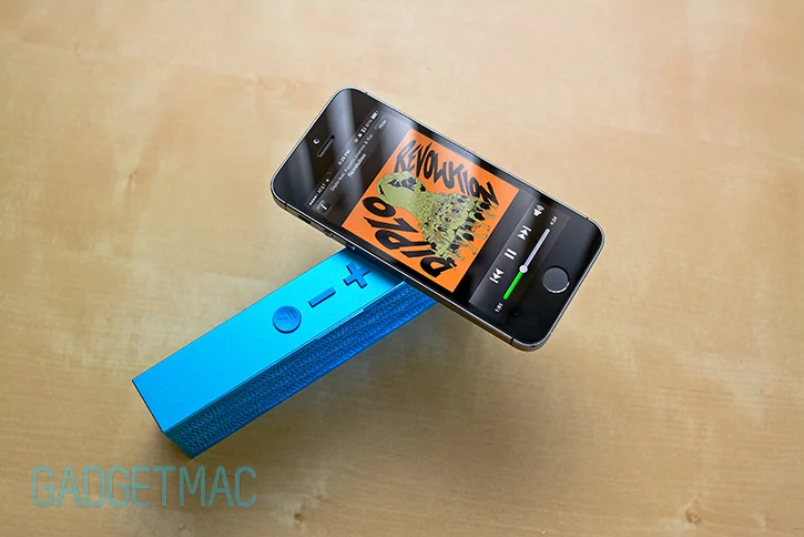 jawbone_mini_jambox_wireless_bluetooth_speaker_4.jpg