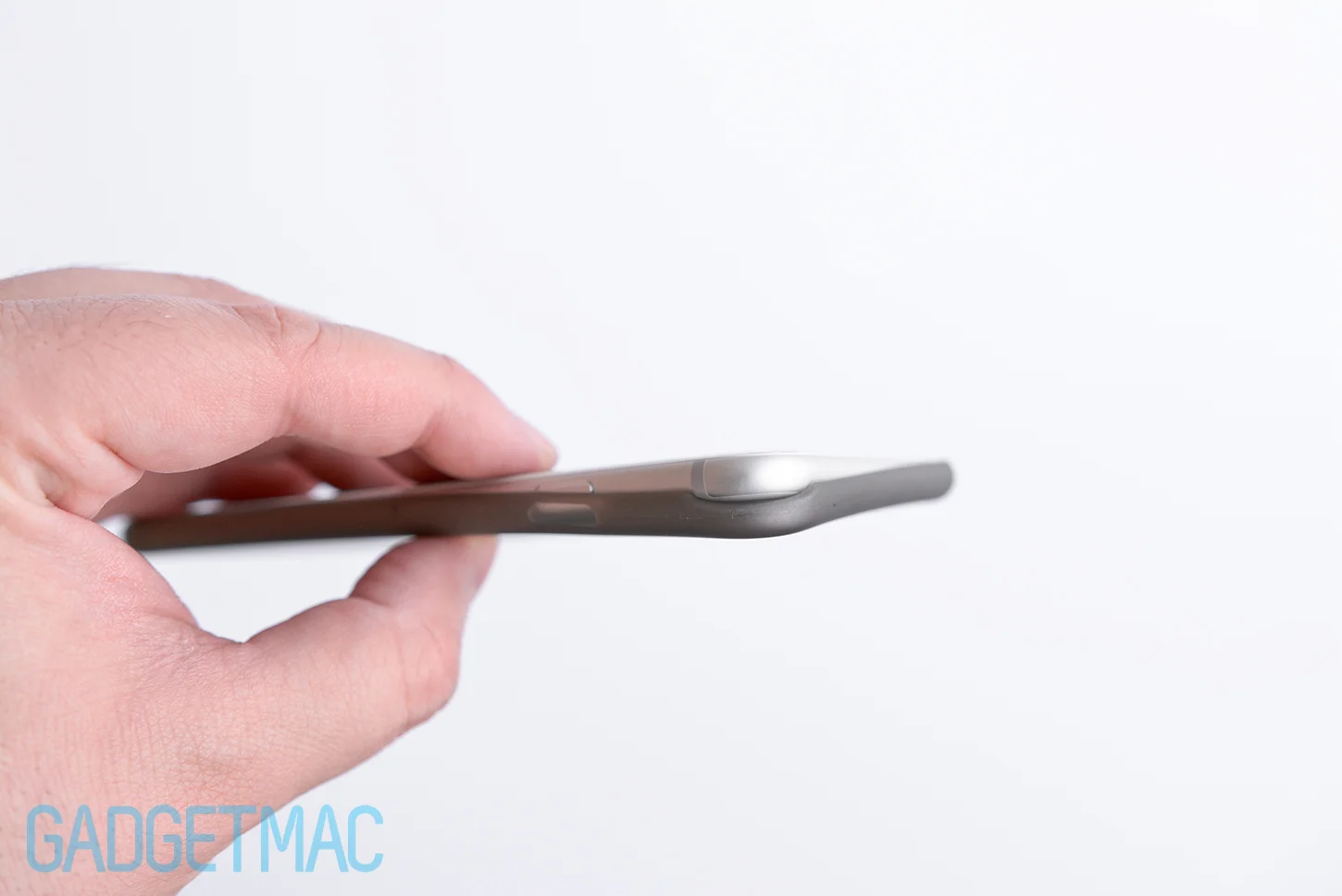 desmay-slight-iphone-6-case-corner.jpg