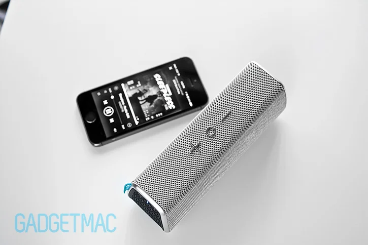 fugoo_style_bluetooth_speaker_silver_iphone_5s.jpg