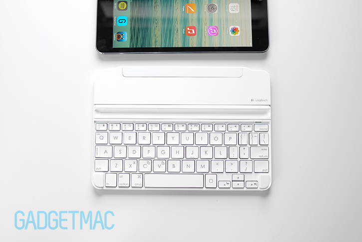 logitech_ultrathin_2_magnetic_clip_on_keyboard_cover_for_ipad_mini_white.jpg