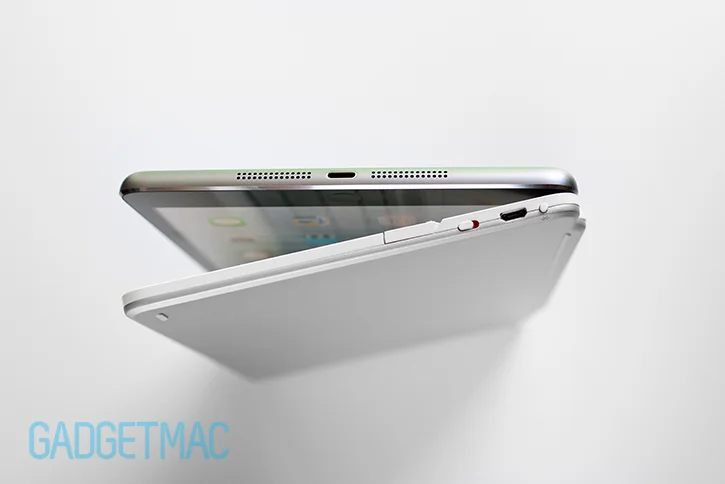 logitech_ultrathin_2_magnetic_keyboard_cover_side.jpg