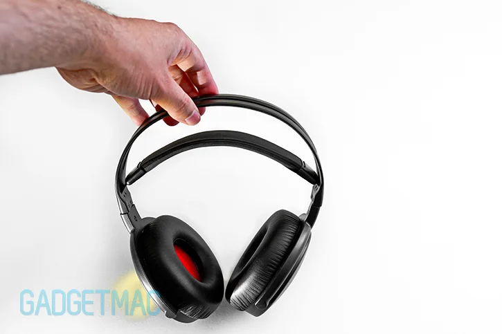 nuforce-hp800-headphones.jpg