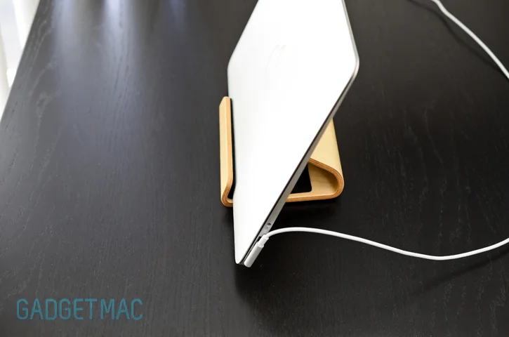 moku_desktop_chair_wood_stand.jpg