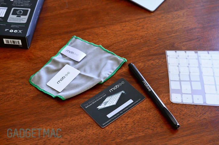 mobee_magic_numpad_unboxed.jpg