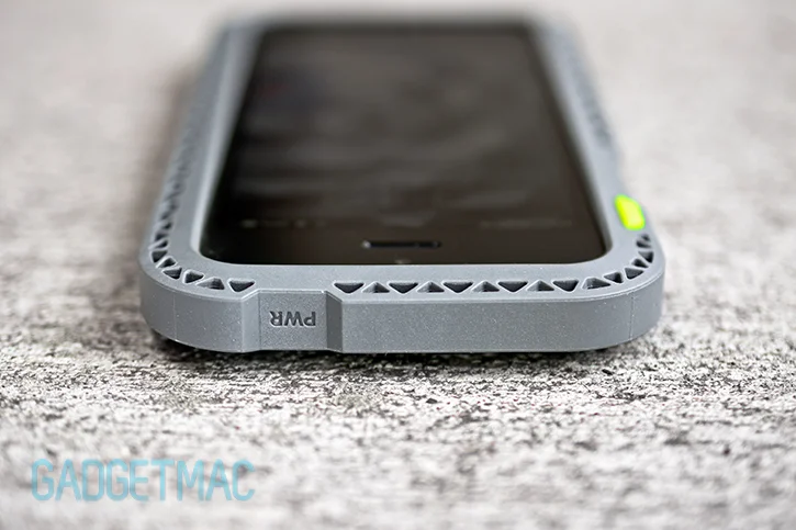 lunatik_seismik_case_power_button.jpg