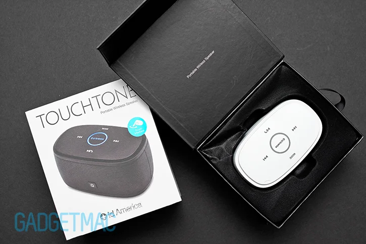 id_america_touchtone_portable_wireless_speaker_packaging.jpg