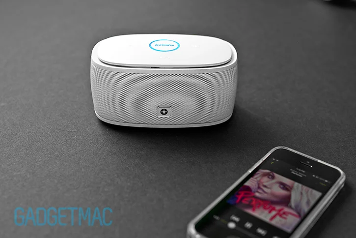 id_america_touchtone_portable_wireless_speaker_iphone_streaming.jpg