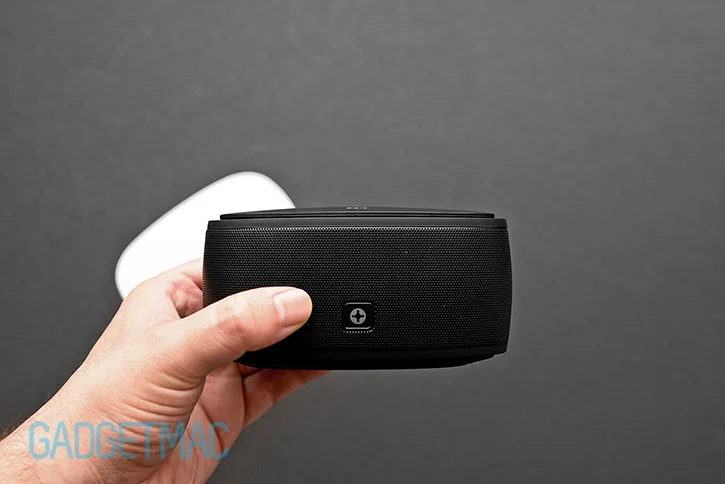 id_america_touchtone_portable_bluetooth_speaker_black.jpg