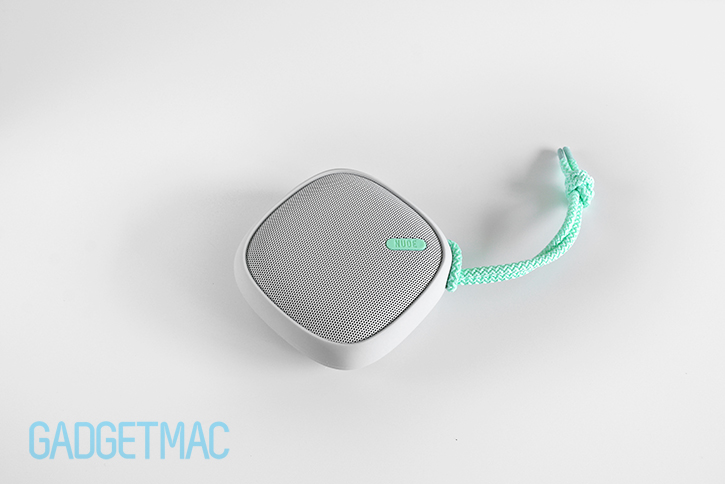 nudeaudio_move_m_portable_paml_sized_bluetooth_speaker_white.jpg