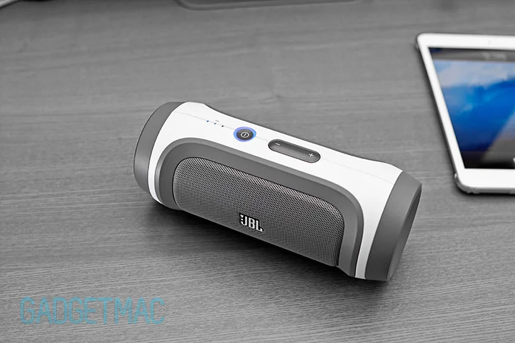 jbl_charge.jpg
