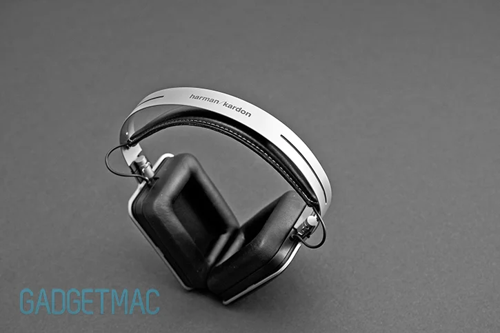 harman_nc_headphones.jpg