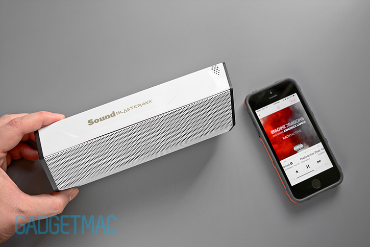 creative_labs_sound_blasteraxx_axx_200_portable_wireless_bluetooth_speaker_side.jpg