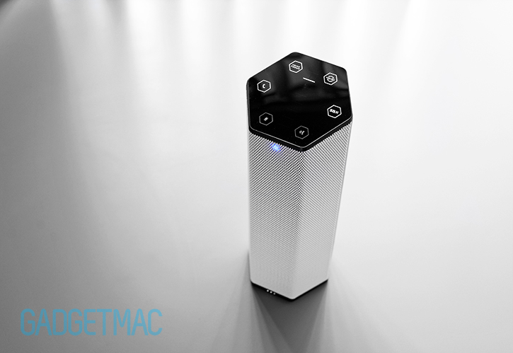 creative_sound_blasteraxx_axx_200_portable_wireless_speaker_touch_sensitive_buttons.jpg