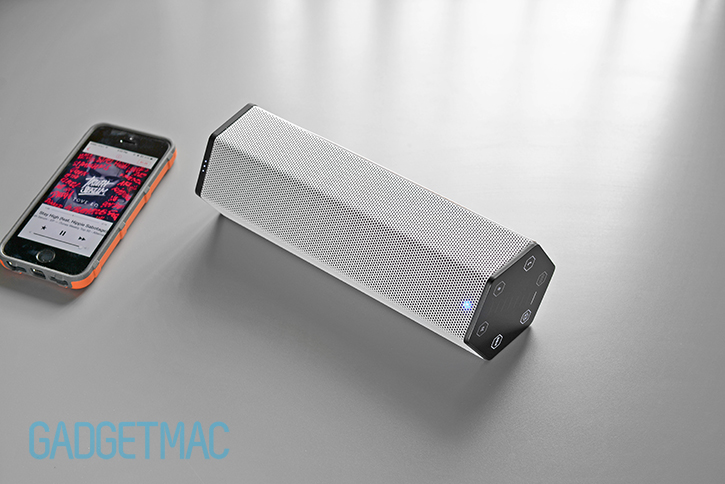 creative_sound_blasteraxx_axx_200_bluetooth_wireless_speaker.jpg