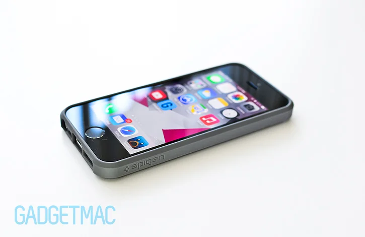 spigen_ultra_hybrid_iphone_5s_case_back_space_gray_bumper_edge.jpg
