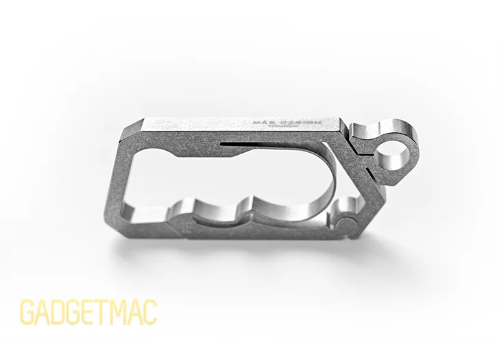 mas_design_p99_titanium_key_ring_chain_carabiner.jpg