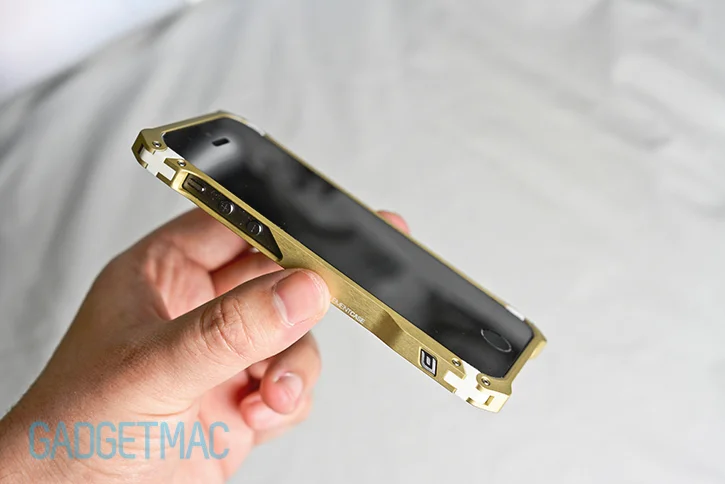 element_case_sector_5_au_gold_case_for_iphone_5s_5_finish.jpg