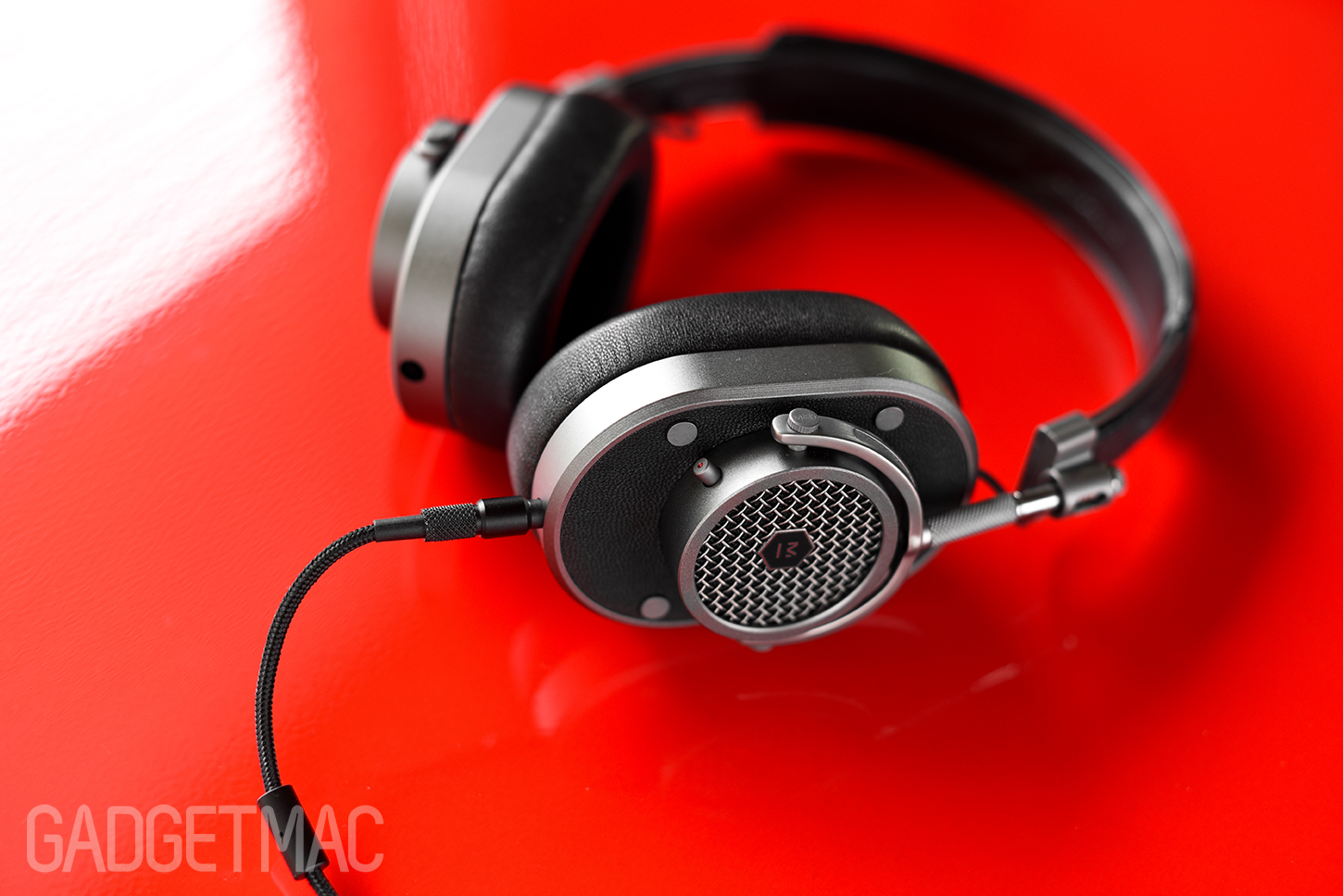 Master & Dynamic MH40 Over-Ear Headphones Review — Gadgetmac