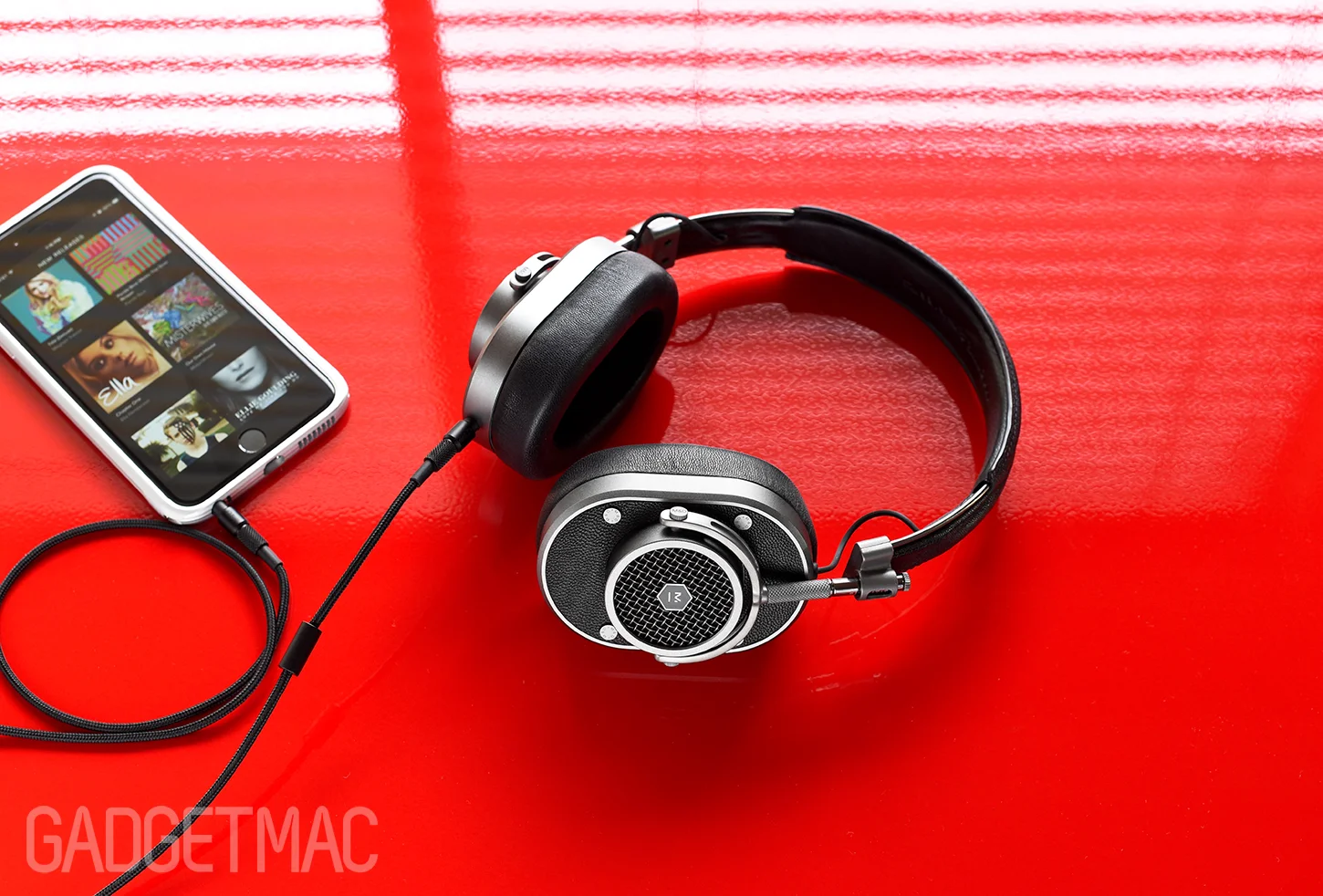 master_and_dynamic_mh40_over_ear_headphones_2.jpg