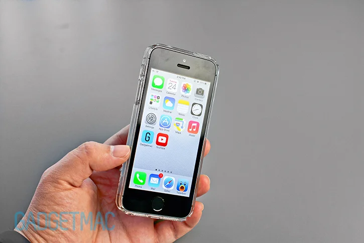 spigen_ultra_fit_crystal_shell_iphone_5s_clear_case_front.jpg