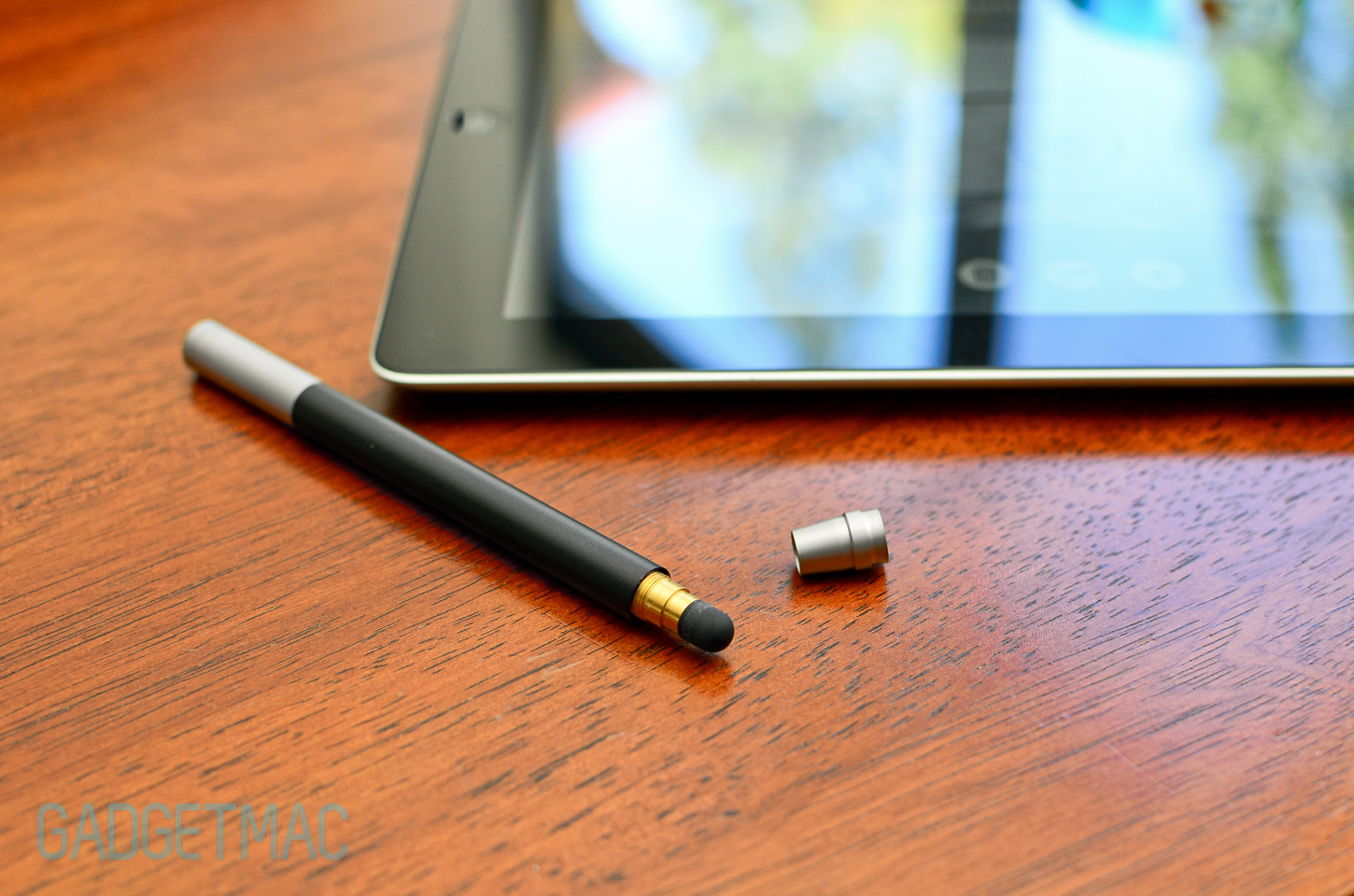 bamboo_stylus_removable_rubber_tip.jpg