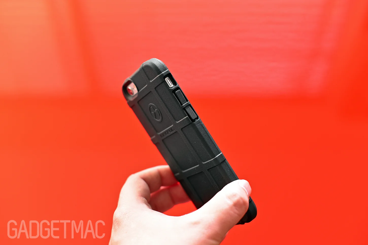 magpul-iphone-6-plus-field-case-volume-buttons.jpg