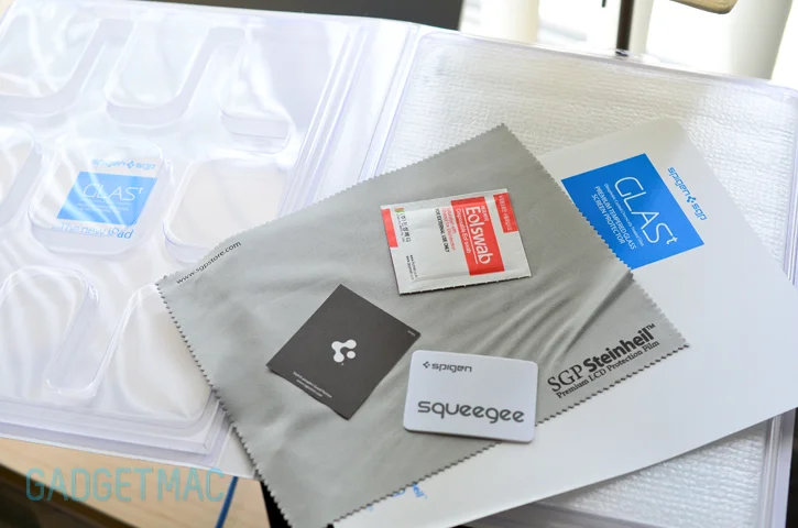 spigen_sgp_glast_new_ipad_unboxed.jpg