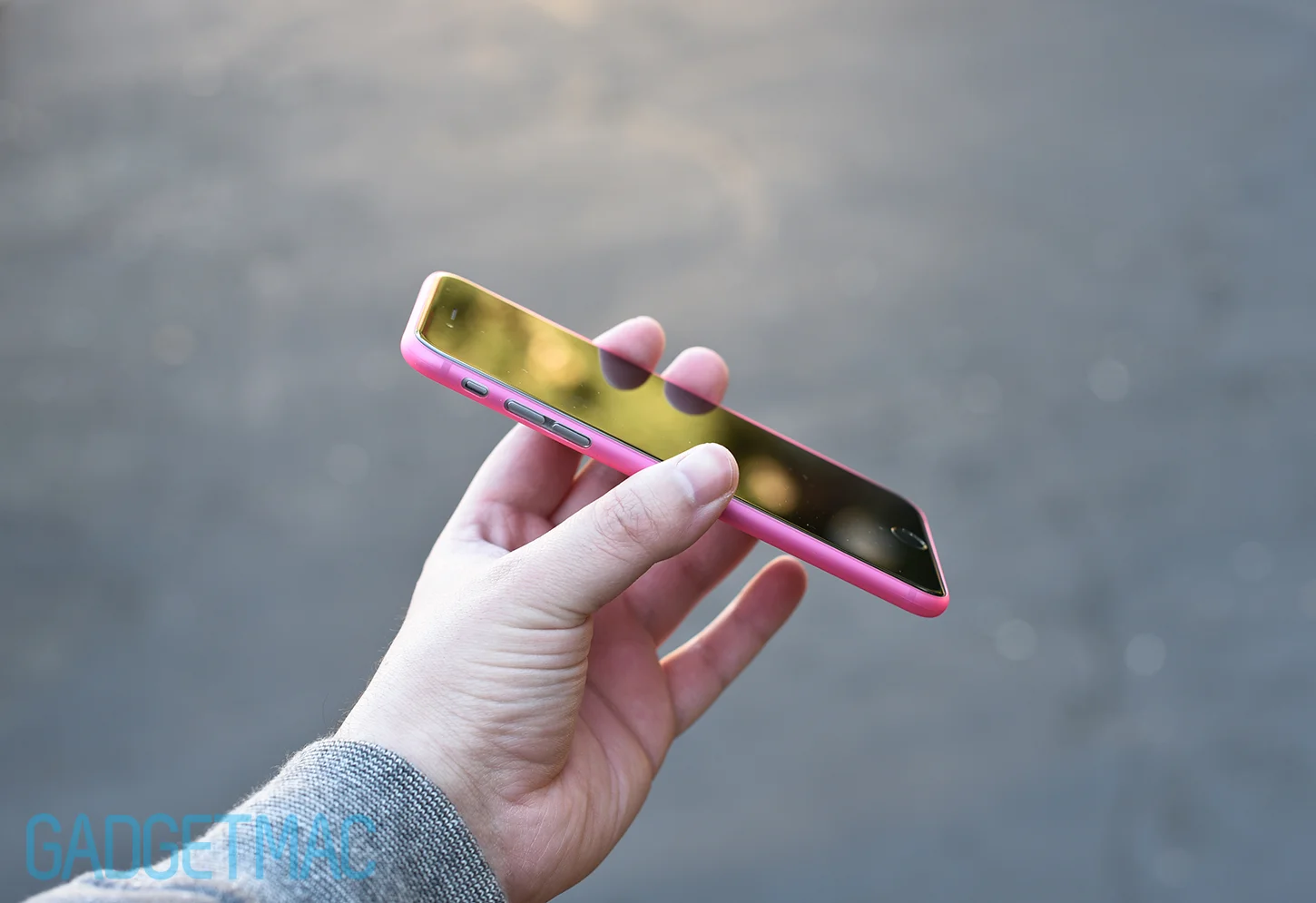 shumuri-slim-iphone-6-plus-case-side-pink.jpg