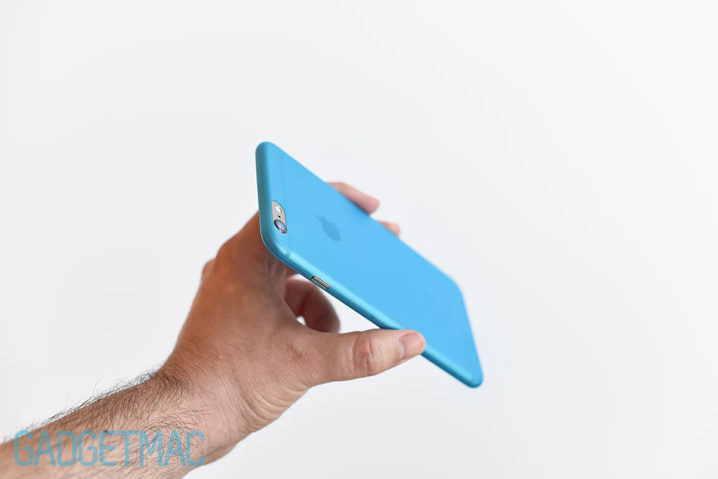 shumuri-slim-iphone-6-6-plus-case-camera-lens.jpg