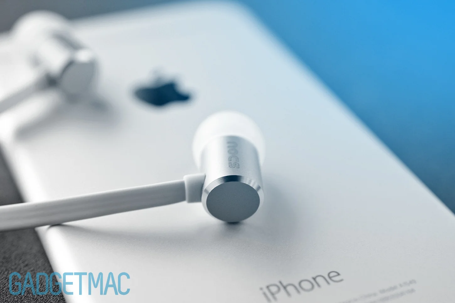 nocs-ns500-aluminum-in-ear-headphones-silver.jpg
