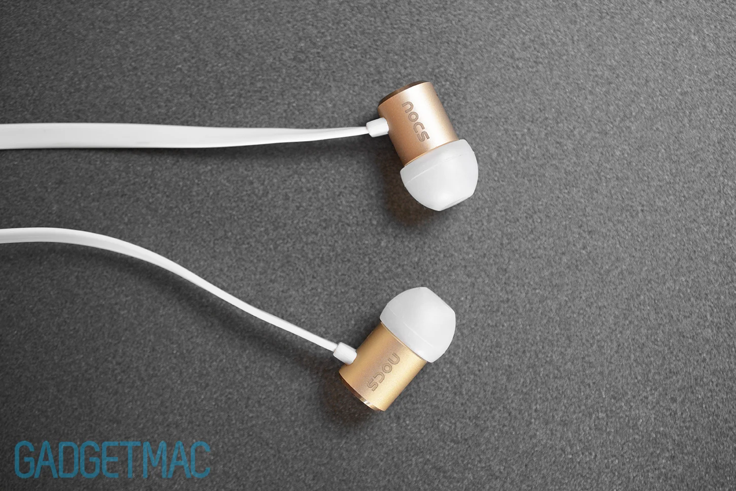 nocs-ns500-aluminum-in-ear-headphones-gold-finish.jpg