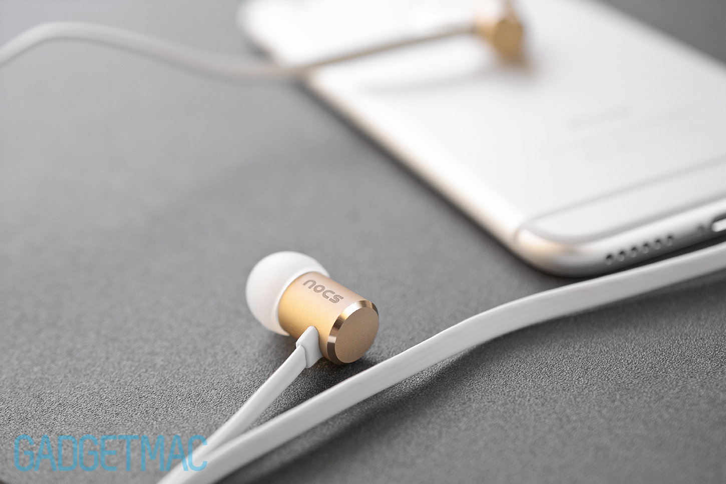 nocs-ns500-in-ear-headphones-gold-chamfered-edge.jpg