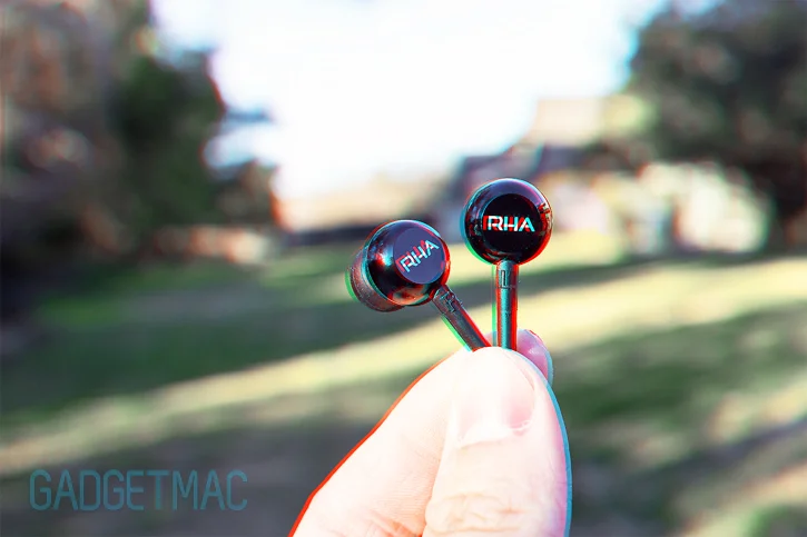 rha_ma450i_in_ears.jpg