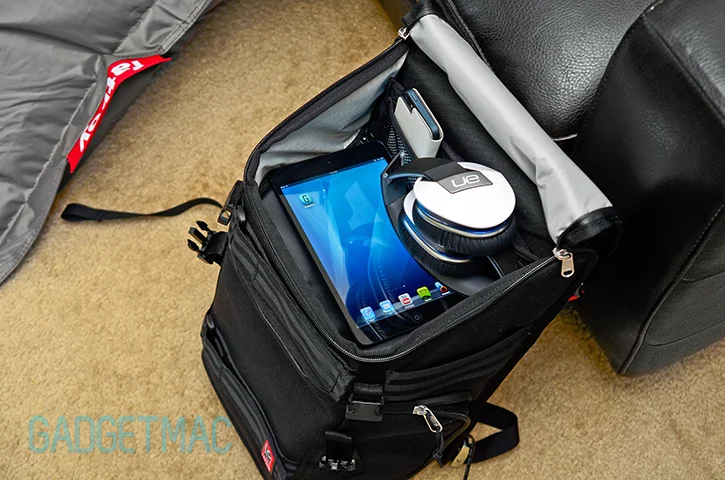 chrome_niko_camera_pack_top_compartment.jpg