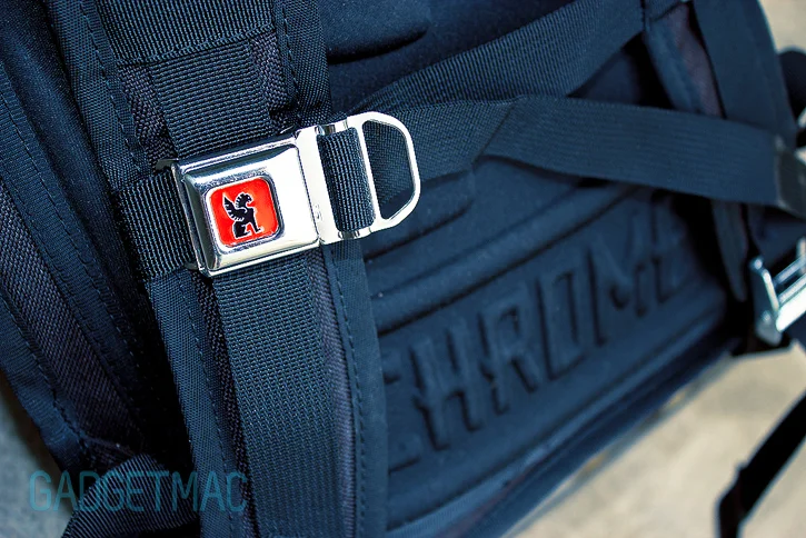 chrome_bravo_backpack_quick_release.jpg