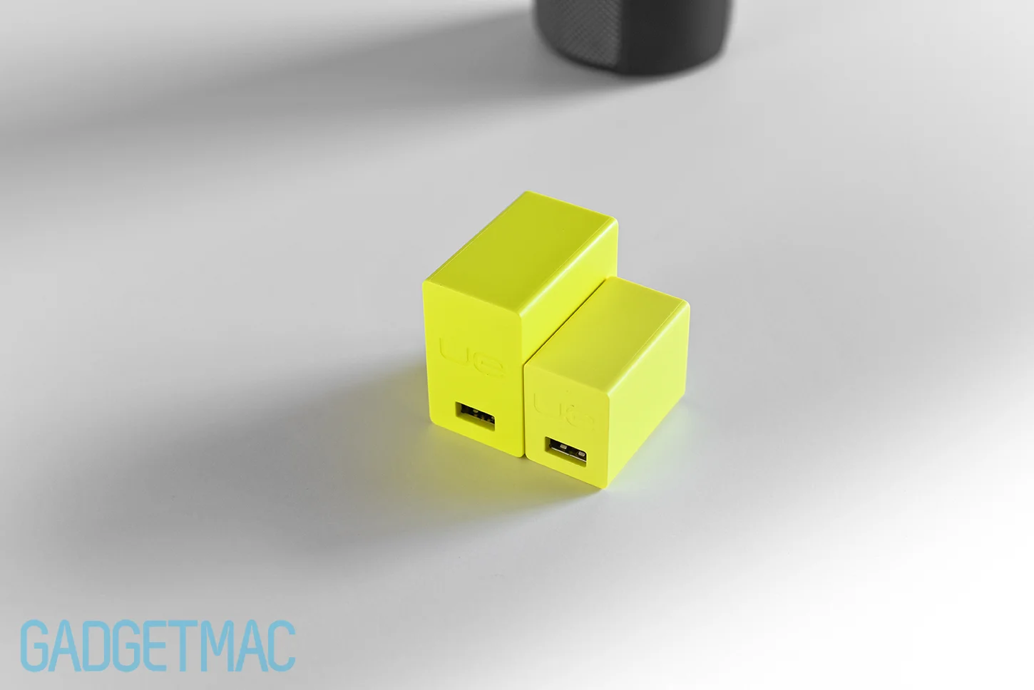 ue-megaboom-12v-usb-power-charging-adapter-vs-ue-boom.jpg