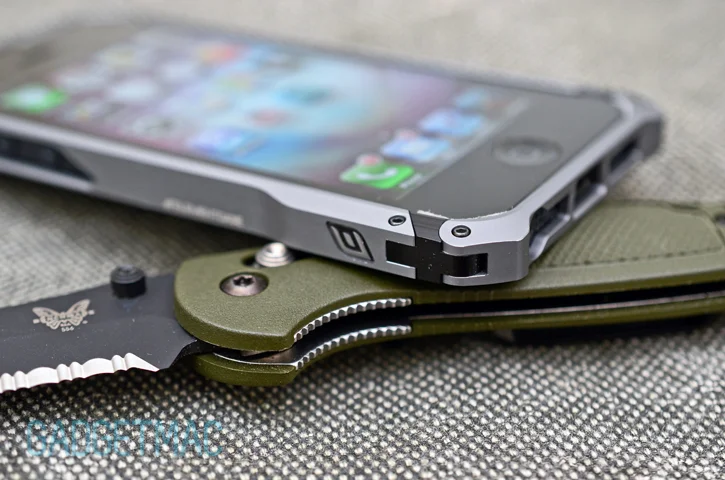 element_case_sector_5_iphone_5.jpg