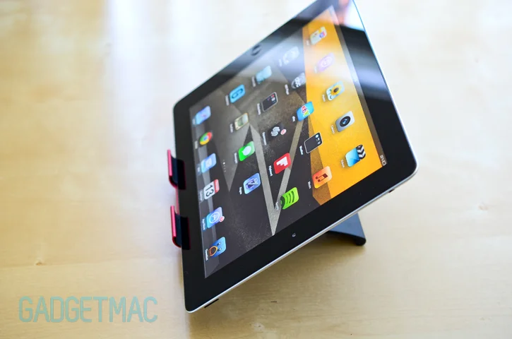 fixie_tablet_stand_with_ipad_3.jpg